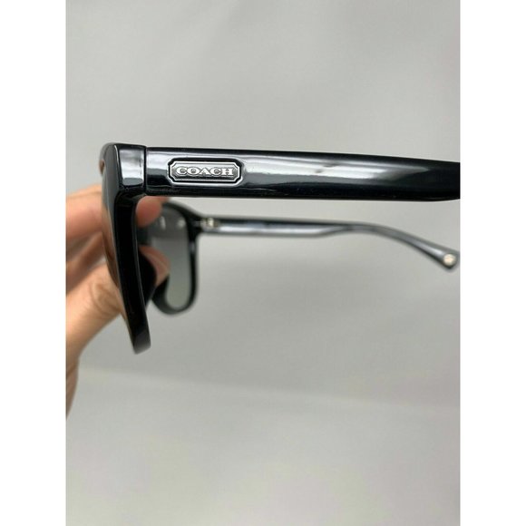 Coach Sunglasses HC 8074 Robyn 58 [] 15 135 scratched lenses main image 6